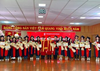 Trường CĐ Kinh tế TP HCM tổ chức lễ tốt nghiệp cho 1.208 cử nhân