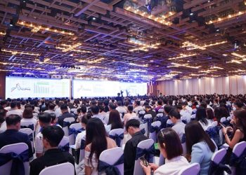 Quản trị doanh nghiệp trong kỷ nguyên AI: Nâng cao hiệu suất với AI và dữ liệu thông minh