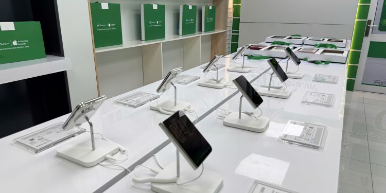 24hStore: Chính thức mở bán iPhone Duo từ 8:00 ngày 23/10  chi nhánh 249 – 251 Trần Quang Khải, Tân Định TP.HCM
