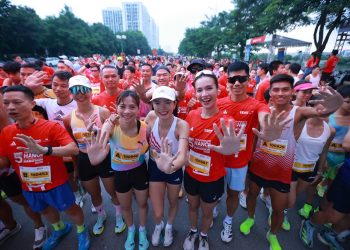 MARATHON QUỐC TẾ HÀ NỘI TECHCOMBANK MÙA THỨ 5: HƠN 14.500 VẬN ĐỘNG VIÊN TỪ 57 QUỐC GIA VÀ VÙNG LÃNH THỔ TẠO NÊN KỶ LỤC MỚI